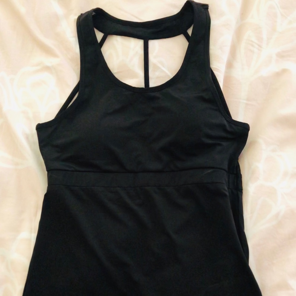 Lululemon black tank!